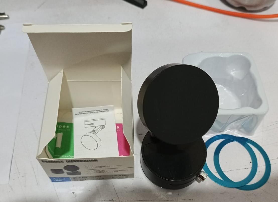 Vacuum Magnetic Suction Phone Holder | Foldable, 360° Rotatable, Strong Grip