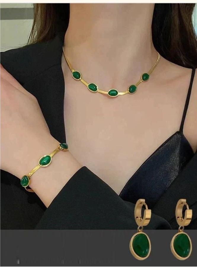 Oval Green Crystal Pendant Necklace & Bracelet Set – Premium Women’s Jewelry Gift